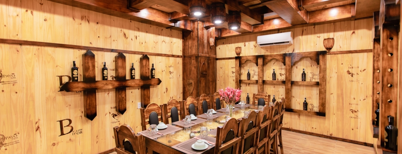 Hải sản Hoàng